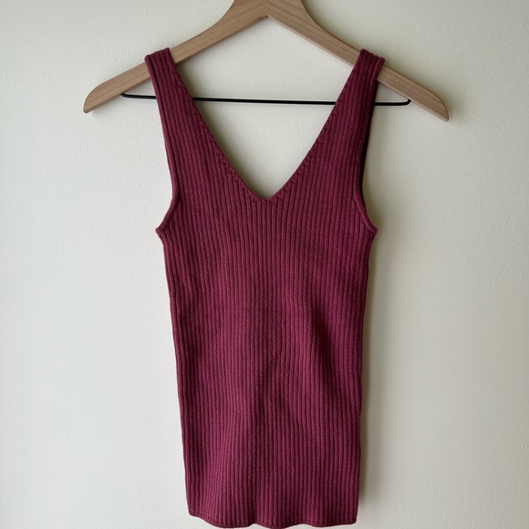 Gap Ribbed Tank - Picture 1 of 2